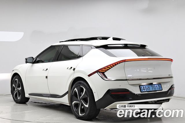 Kia EV6 Long Range 4WD GT Line — пробег 56 758 км — фото 2 из 5