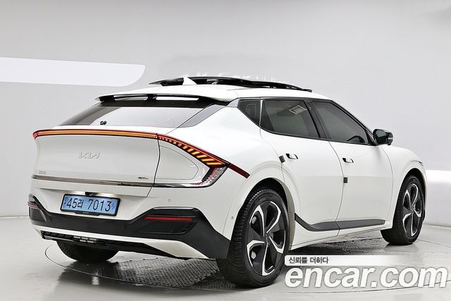Kia EV6 Long Range 4WD GT Line — пробег 56 758 км — фото 4 из 5