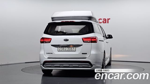 Kia Carnival из Кореи Encar