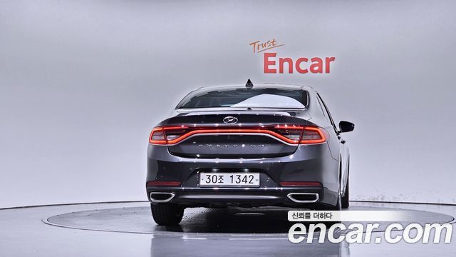 Hyundai Grandeur 2.2 Diesel Premium — пробег 202 909 км — фото 4 из 5