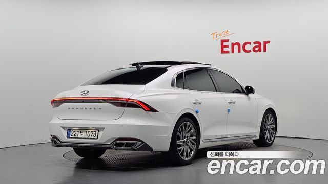 Hyundai Grandeur из Кореи Encar
