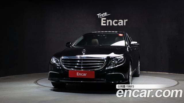 Mercedes-Benz E-Class E220d 4MATIC Exclusive — пробег 141 440 км — фото 3 из 5