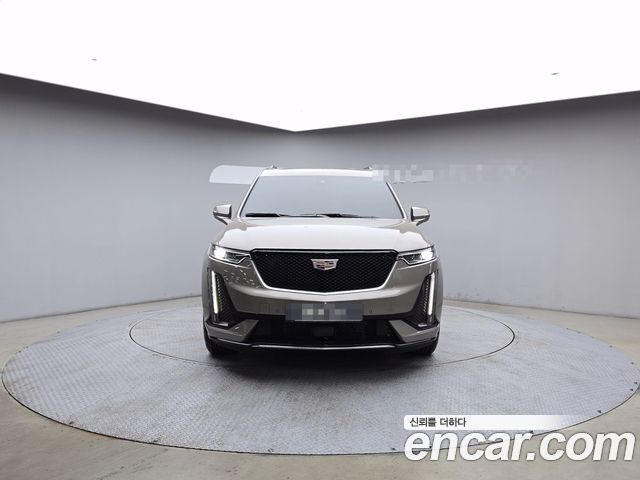 Cadillac XT6 3.6 Sport — пробег 9 592 км — фото 3 из 5