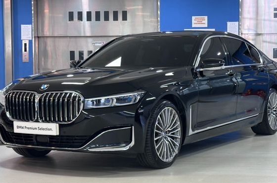 BMW 7-Series 740Li xDrive Design Pure Excellence — пробег 57 704 км — фото 1 из 5
