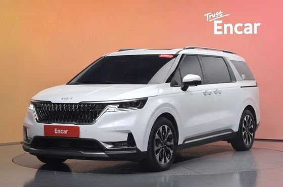 Kia Carnival Gasoline 9-Seater Signature — пробег 39 092 км — фото 1 из 5