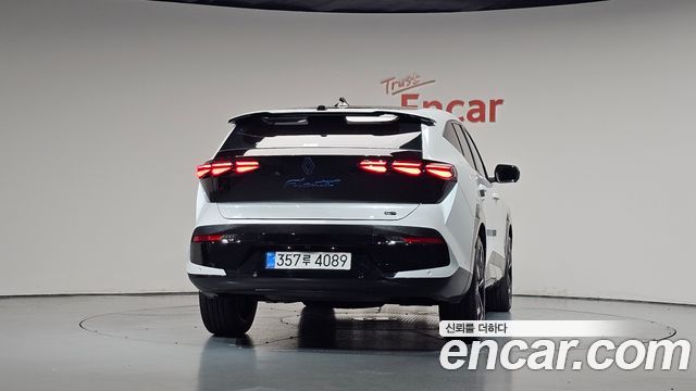 Renault (Samsung) Filante 1.5 E-Tech Esprit Alpine 1955 2WD — пробег 9 200 км — фото 4 из 5