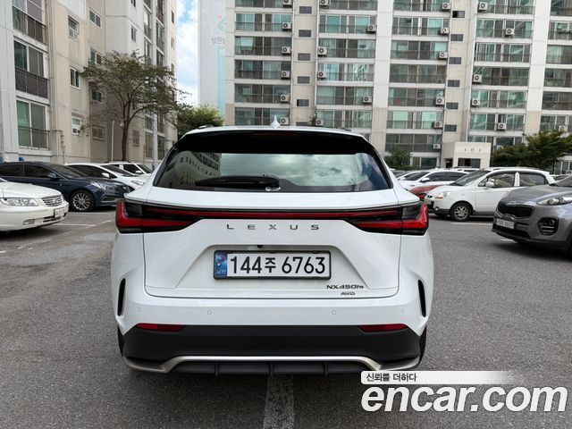 Lexus NX F-Sport — пробег 30 300 км — фото 2 из 5