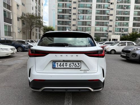 Lexus NX F-Sport — пробег 30 300 км — фото 2 из 5