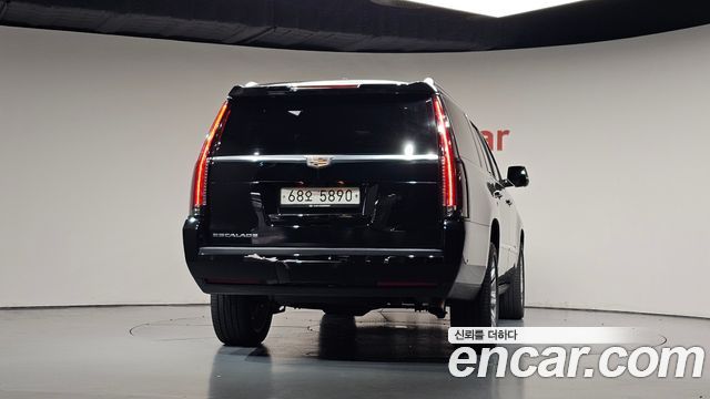 Cadillac Escalade 6.2 ESV 4th — пробег 73 990 км — фото 4 из 5