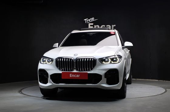 BMW X5 xDrive 45e M Sport — пробег 81 137 км — фото 3 из 5
