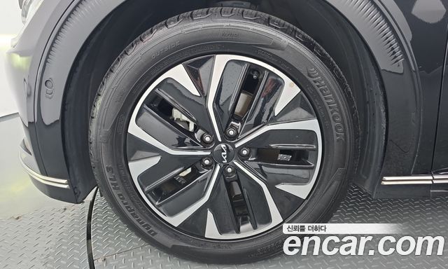 Kia EV6 Long Range Earth — пробег 105 957 км — фото 5 из 5
