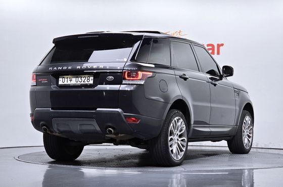 Land Rover Range Rover Sport 3.0 SDV6 HSE Dynamic — пробег 170 633 км — фото 2 из 5