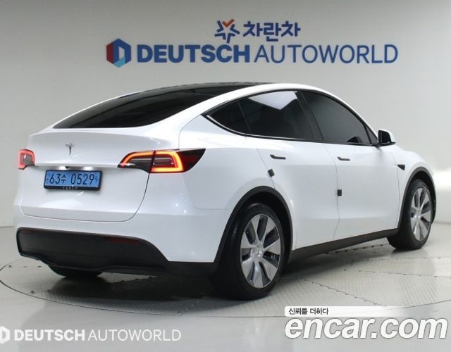 Tesla Model Y RWD — пробег 38 800 км — фото 2 из 3