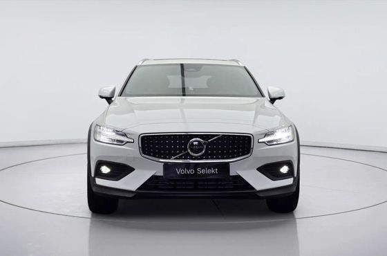 Volvo V60 B5 Ultra AWD — пробег 280 км — фото 2 из 5