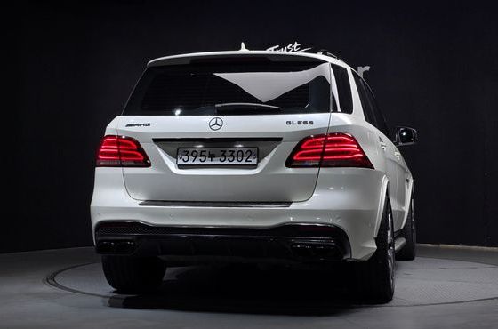 Mercedes-Benz GLE-Class AMG GLE63 4MATIC — пробег 159 335 км — фото 4 из 5