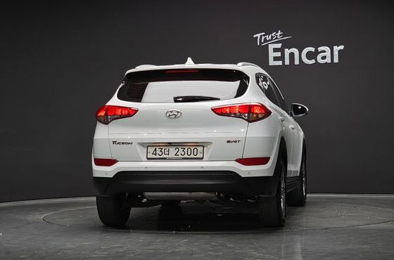 Hyundai Tucson Diesel 1.7 2WD Modern — пробег 173 100 км — фото 4 из 5