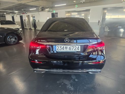 Mercedes-Benz E-Class E300e 4MATIC Exclusive — пробег 27 254 км — фото 4 из 5