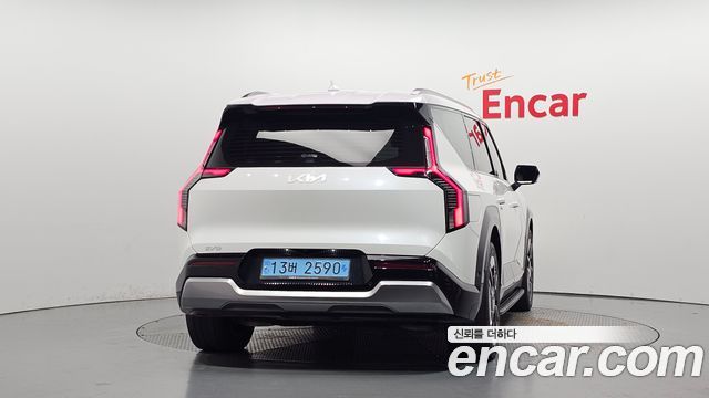 Kia EV9 Long Range 4WD Earth — пробег 41 238 км — фото 4 из 5