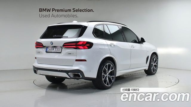BMW X5 xDrive 30d M Sport — пробег 22 800 км — фото 4 из 5