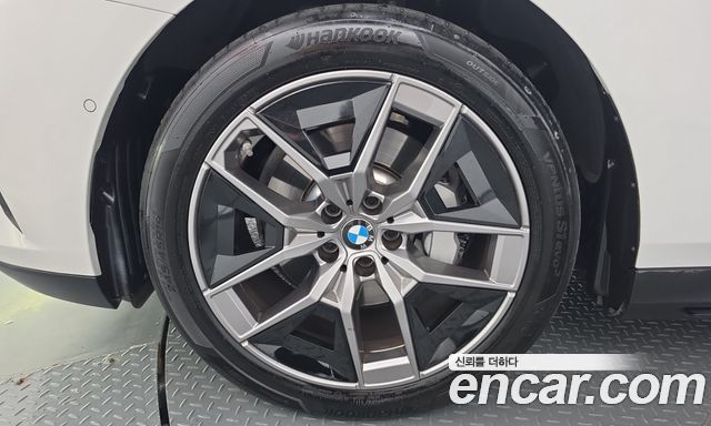 BMW 5-Series 530i xDrive — пробег 31 912 км — фото 5 из 5