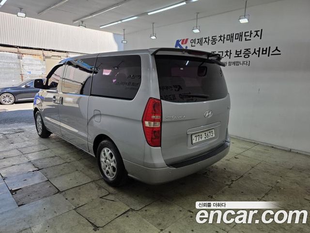 Hyundai Starex 11-Seater Wagon HVX VIP PACK — пробег 161 438 км — фото 4 из 5