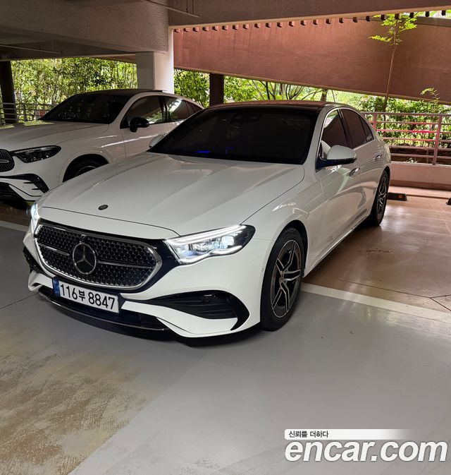 Mercedes-Benz E-Class E300 4MATIC AMG Line — пробег 4 750 км — фото 3 из 5