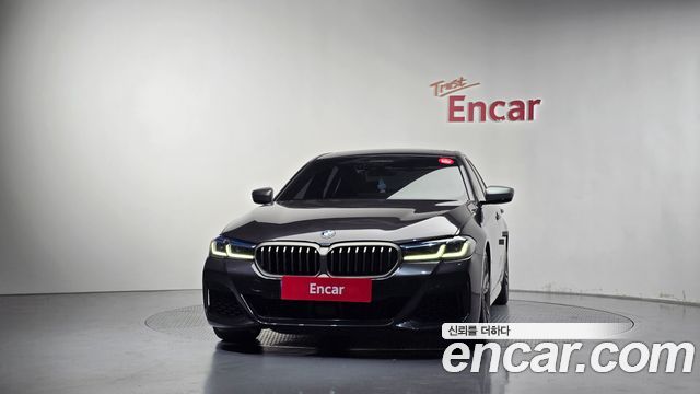 BMW 5-Series M550i xDrive — пробег 99 070 км — фото 3 из 5