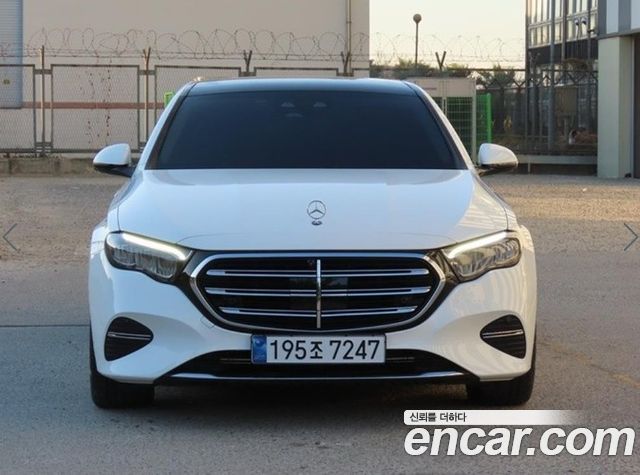 Mercedes-Benz E-Class E220d 4MATIC Exclusive — пробег 32 227 км — фото 1 из 5