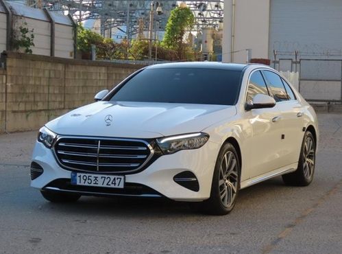 Mercedes-Benz E-Class E220d 4MATIC Exclusive — пробег 32 227 км — фото 2 из 5