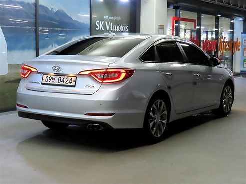 Hyundai Sonata 2.0 Premium — пробег 136 693 км — фото 2 из 5