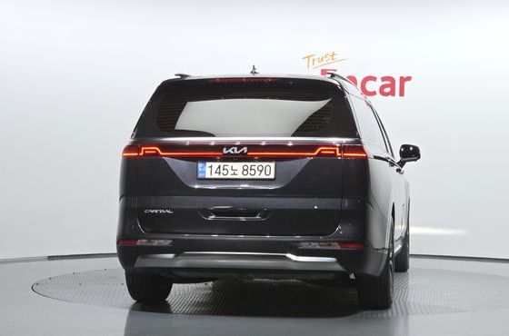 Kia Carnival Diesel 9-Seater Signature — пробег 69 772 км — фото 4 из 5