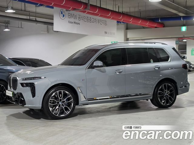 BMW X7 xDrive 40i M Sport 6STR — пробег 5 496 км — фото 1 из 5