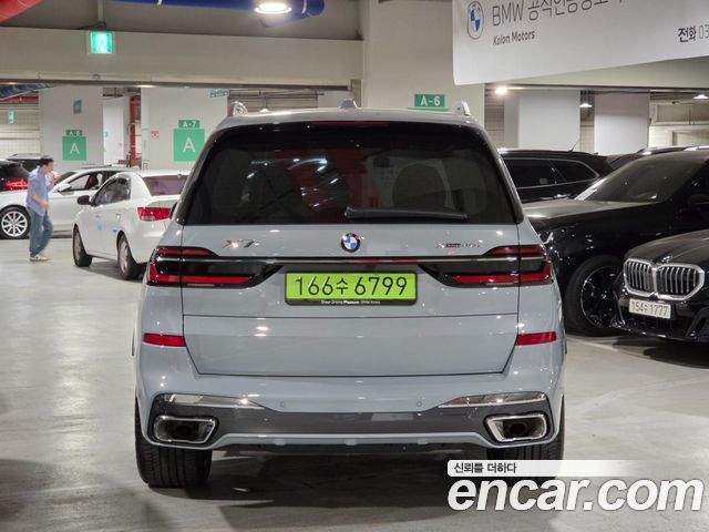 BMW X7 xDrive 40i M Sport 6STR — пробег 5 496 км — фото 4 из 5