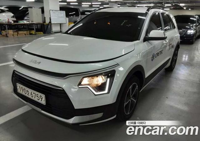 Kia Niro Trendy — пробег 213 639 км — фото 2 из 5