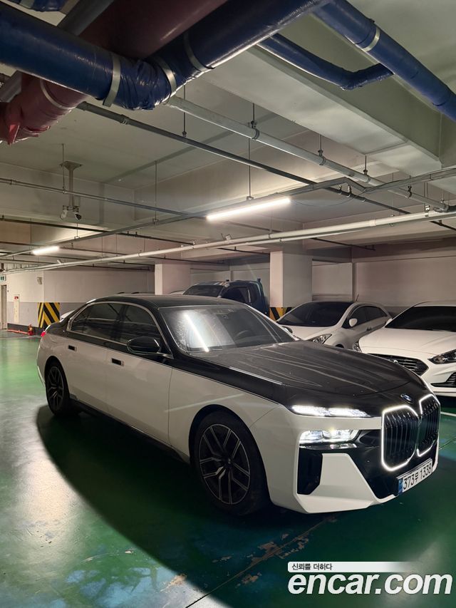 BMW 7-Series 740i xDrive M Sport — пробег 9 000 км — фото 4 из 5