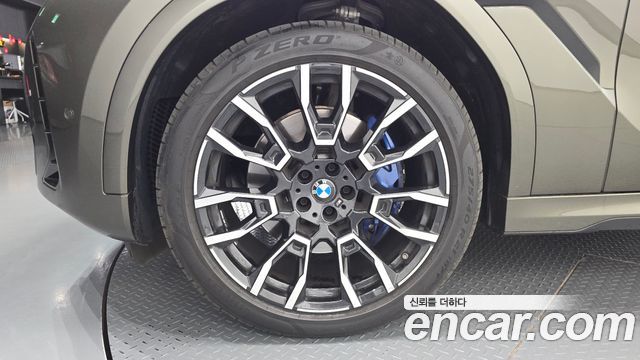 BMW X6 xDrive40i M Sport — пробег 18 312 км — фото 5 из 5