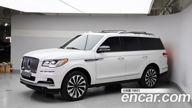 Lincoln Navigator 3.5L — пробег 61 799 км — фото 2 из 5