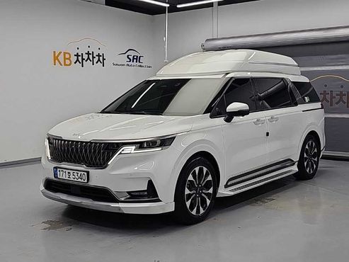 Kia Carnival Gasoline 4-Seater Hi-Limousine Signature — пробег 80 122 км — фото 1 из 5