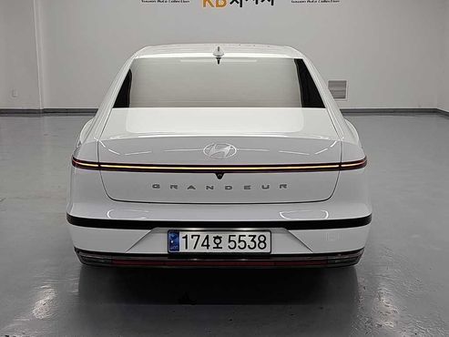 Hyundai Grandeur Calligraphy — пробег 56 626 км — фото 3 из 5