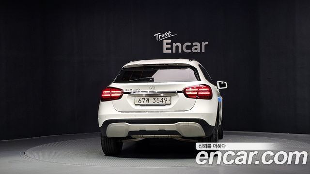 Mercedes-Benz GLA-Class из Кореи Encar
