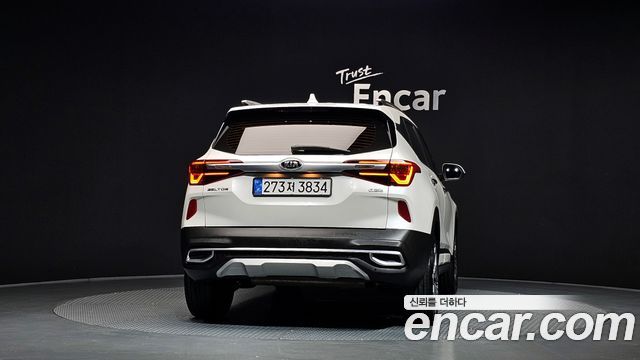 Kia Seltos из Кореи Encar