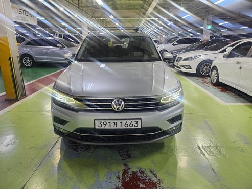 Volkswagen Tiguan 2.0 TDI Prestige — пробег 95 312 км — фото 3 из 5