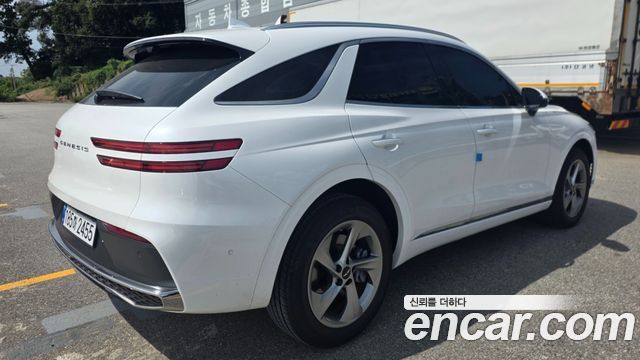 Genesis GV70 2.5T Gasoline AWD — пробег 2 360 км — фото 3 из 5
