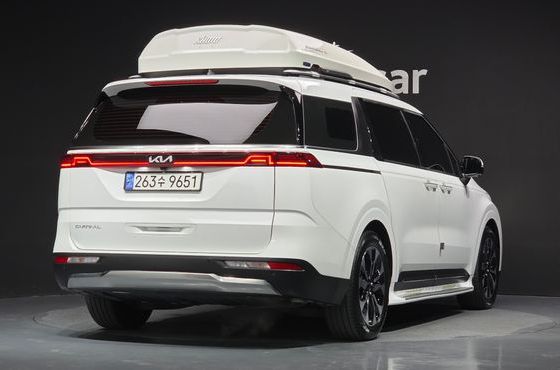 Kia Carnival Gasoline 7-Seater Signature — пробег 43 174 км — фото 2 из 5