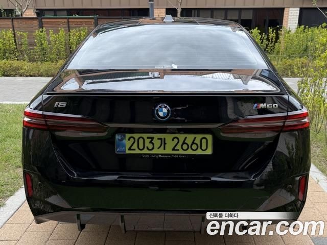 BMW i5 M60 xDrive — пробег 46 912 км — фото 4 из 5
