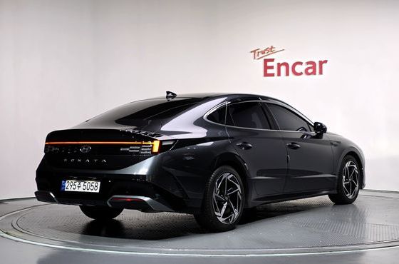 Hyundai Sonata 2.0 Exclusive — пробег 24 485 км — фото 2 из 5