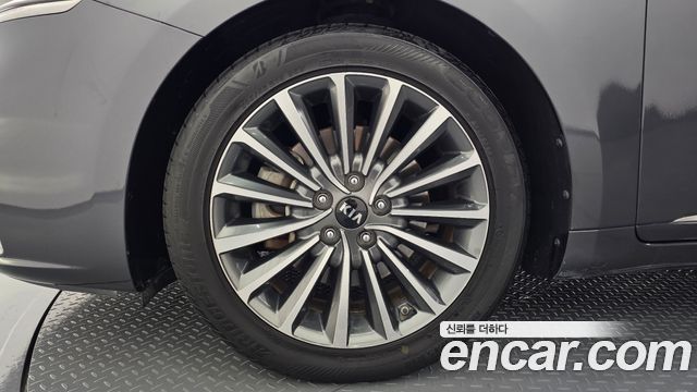 Kia K7 из Кореи Encar