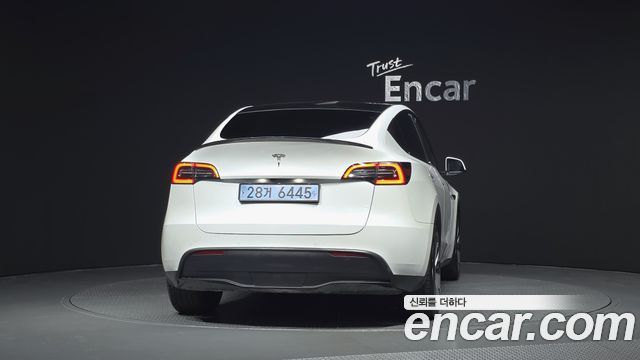 Tesla Model Y Long Range AWD — пробег 158 209 км — фото 4 из 5