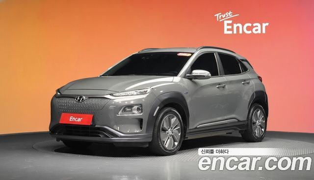 Hyundai Kona Premium — пробег 98 086 км — фото 1 из 5