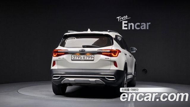 Kia Seltos из Кореи Encar